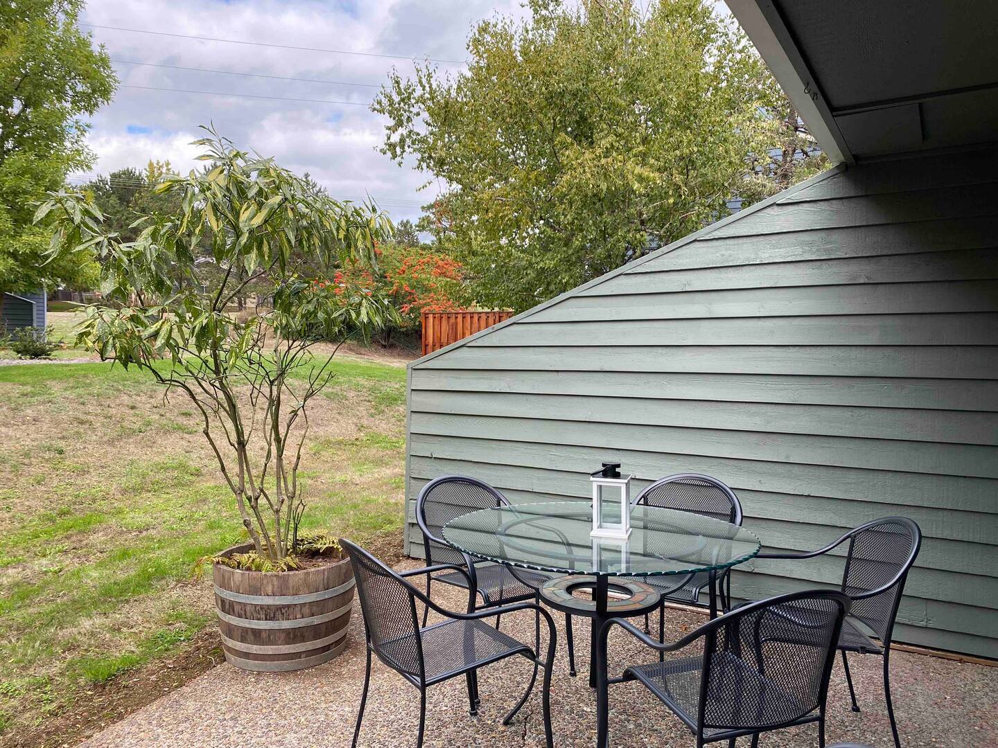 Building Photo - 4135 NW Walnut Pl