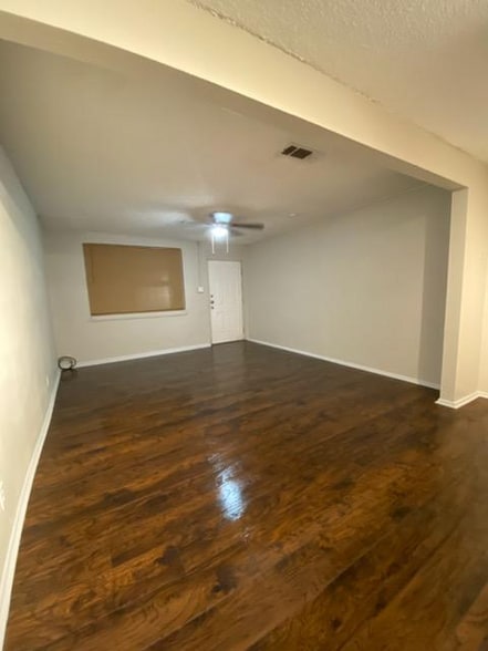 Building Photo - 719 San Antonio St