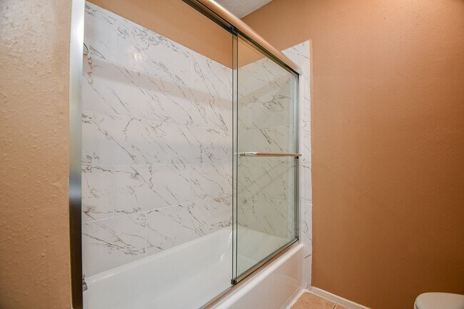 Building Photo - 12011 Monument Valley Dr