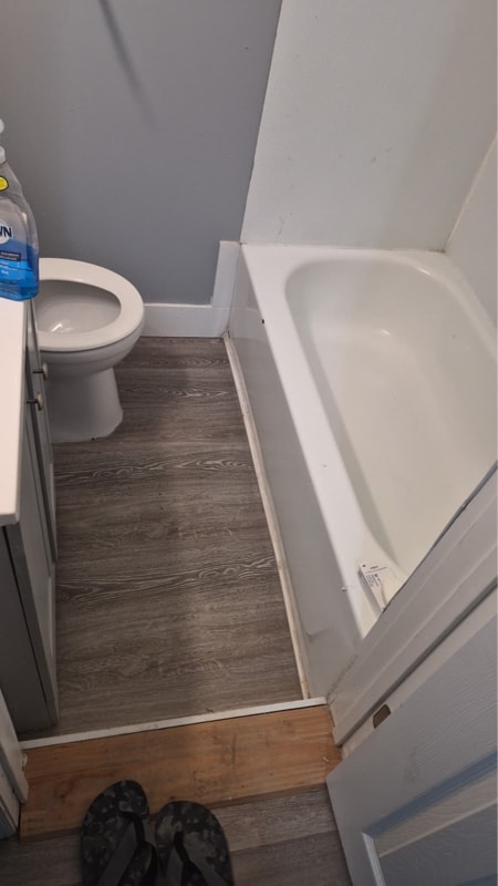 Building Photo - 14 Dickinson St