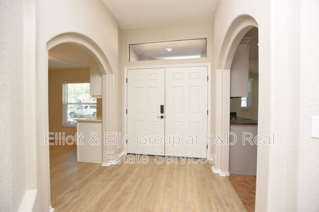 Building Photo - 1606 Taylor Landing Dr