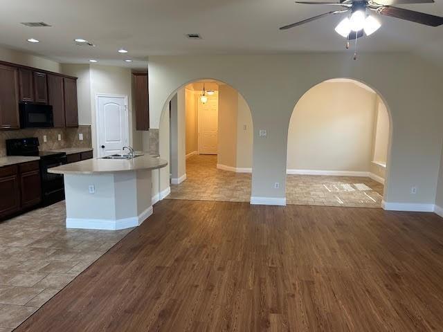 Building Photo - 3005 Flowering Springs Dr