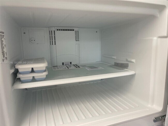 Building Photo - 17255 SW 95th Ave