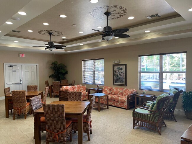 Building Photo - 1504 SW 50th St