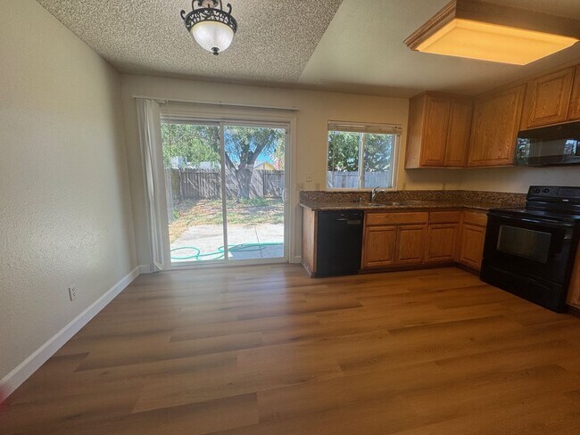 Building Photo - 9457 Bravo Way
