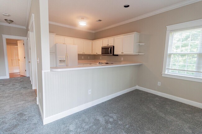 Building Photo - 6307 Sweetwater Blvd