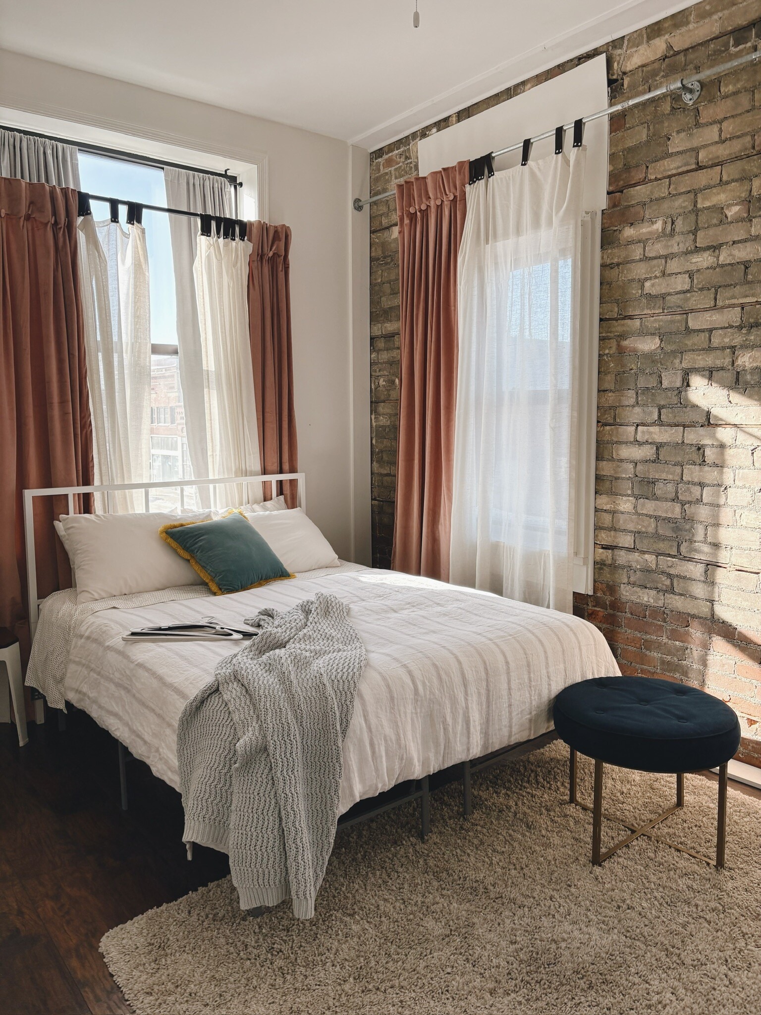 Building Photo - 100 State St N