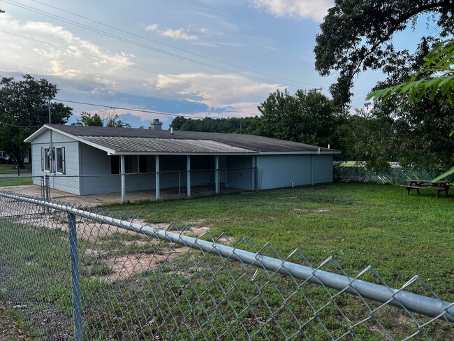 Building Photo - 26 Kurthwood Rd