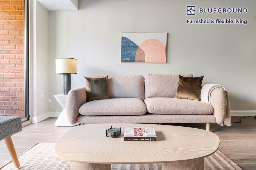 Building Photo - 2140 L St NW