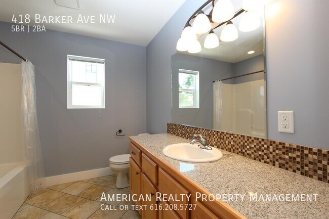 Building Photo - 418 Barker Ave NW