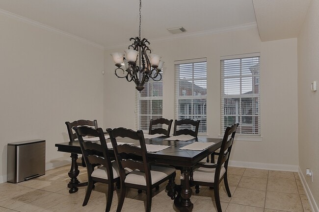 Building Photo - 79 History Row