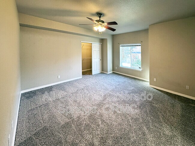 Building Photo - 4880 Kerry Lynn View