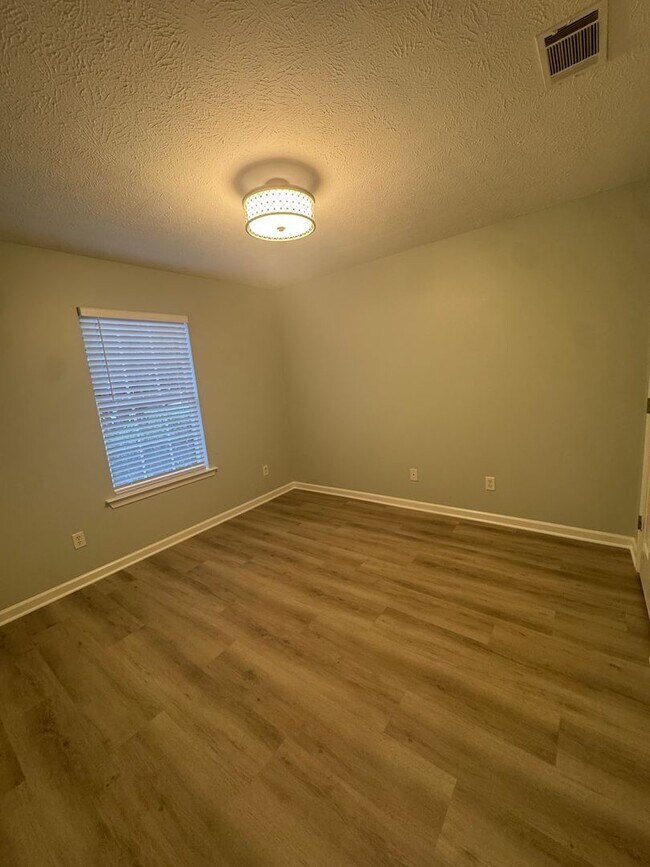 Building Photo - 100 Bennock Mill Ct
