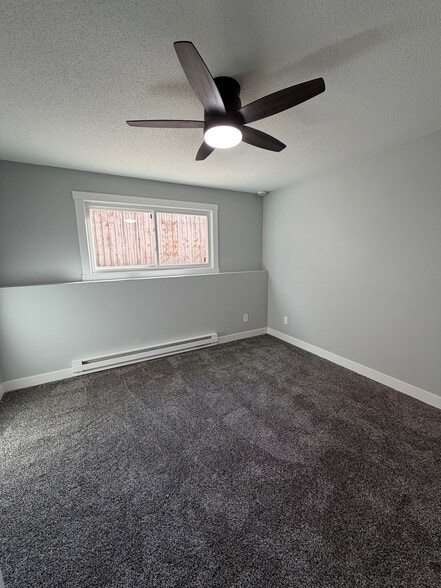 Building Photo - 1413 Charles St