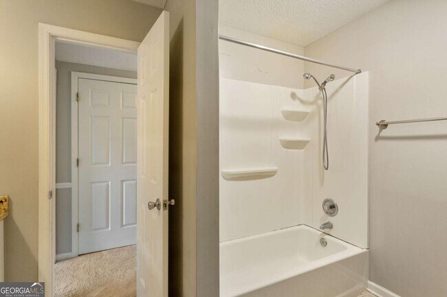 Building Photo - 1375 Mosswood Ln SE