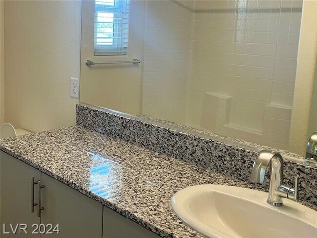 Building Photo - Brand New 4 Bedroom Townhome-Sunrise Manor