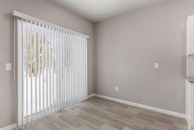 Building Photo - 3518 E Sedge Wren Dr