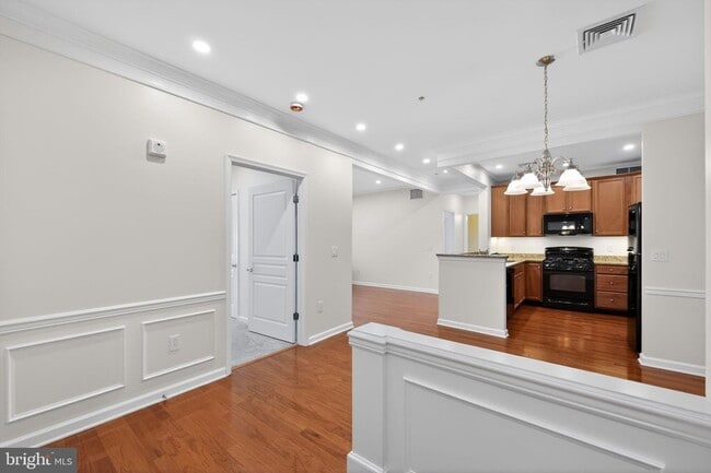 Building Photo - 1014 Creekside Dr