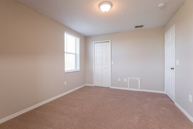 Building Photo - 2435 Sagemont Dr