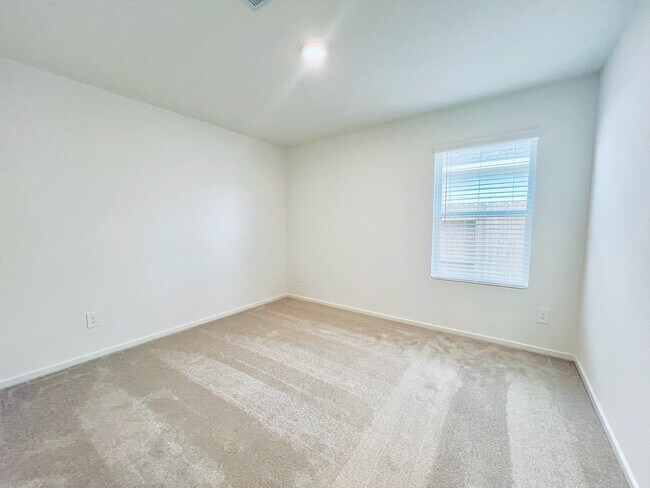 Building Photo - 1379 Diamond Carnation Dr