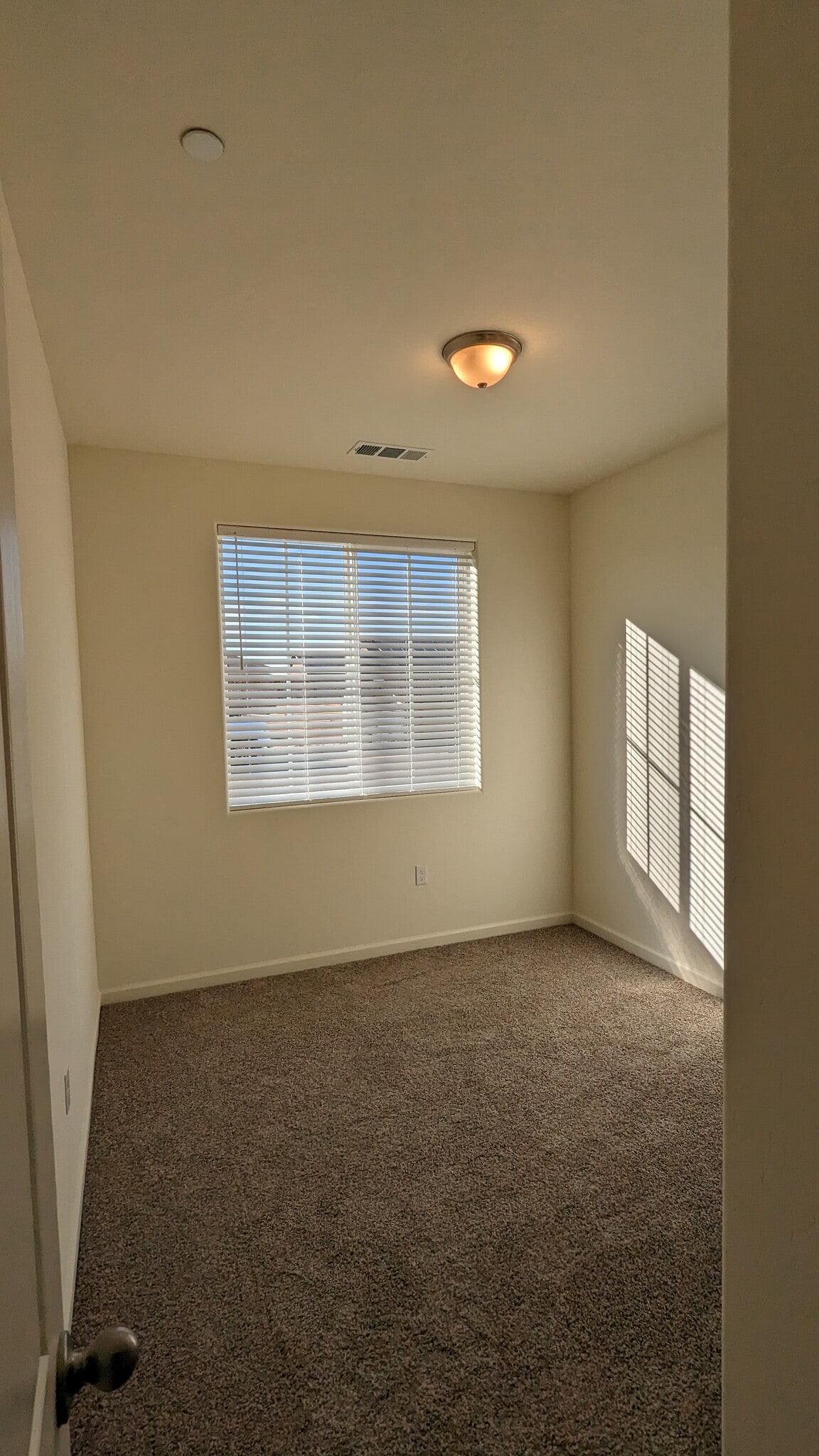 Building Photo - 3242 Seymour St