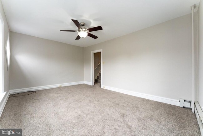 Building Photo - 255 Noble St