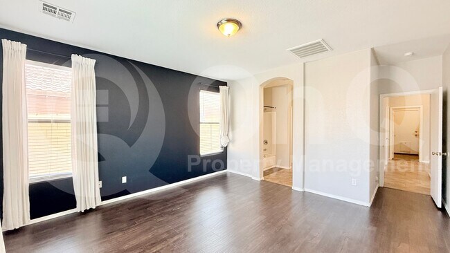 Building Photo - 46186 W Kristina Way
