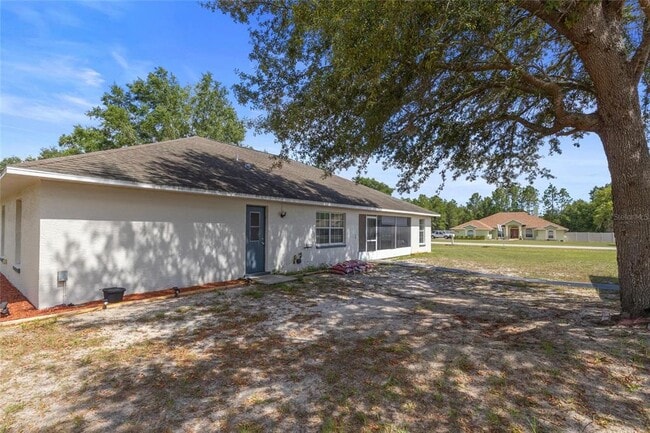 Building Photo - 11490 SW 46th Ave