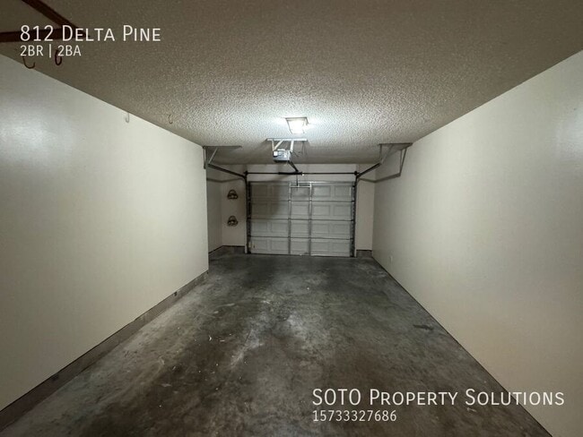 Building Photo - 812 Delta Pine