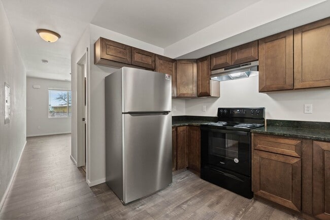 Building Photo - 2-bedroom townhomes, a modern take on apar...
