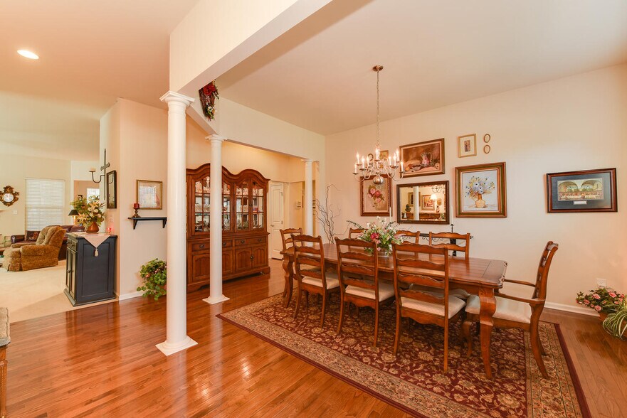 Building Photo - 13318 Beacon Hill Way