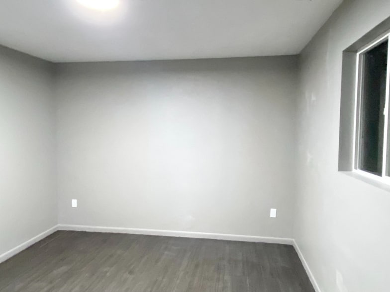 Building Photo - G3447 Barth St