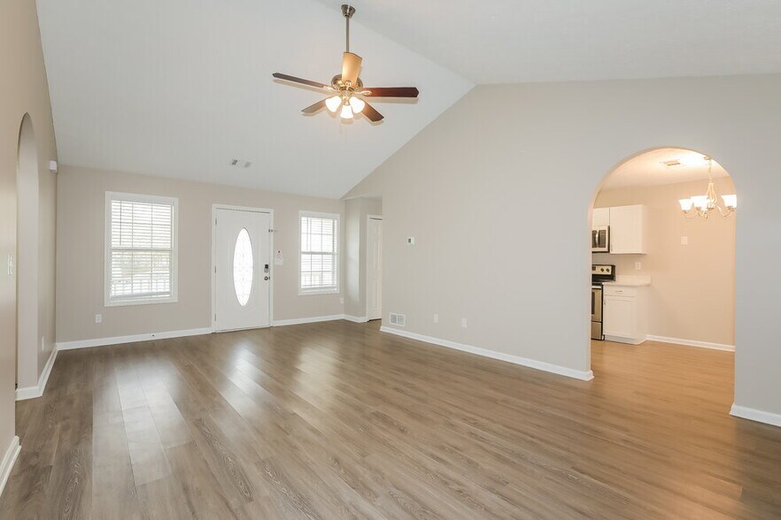 Building Photo - 715 Heritage Ridge Dr