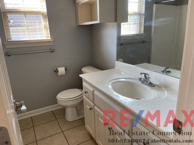 Building Photo - Sorry No Smoking and Pets Permitted with R...