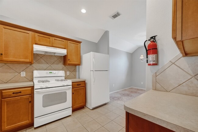 Building Photo - 9807 Tawny Trace Ct