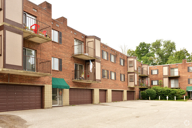 Building Photo - Berkshire Apartments