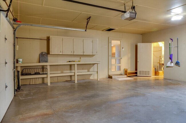 Building Photo - 1618 NW 32nd St