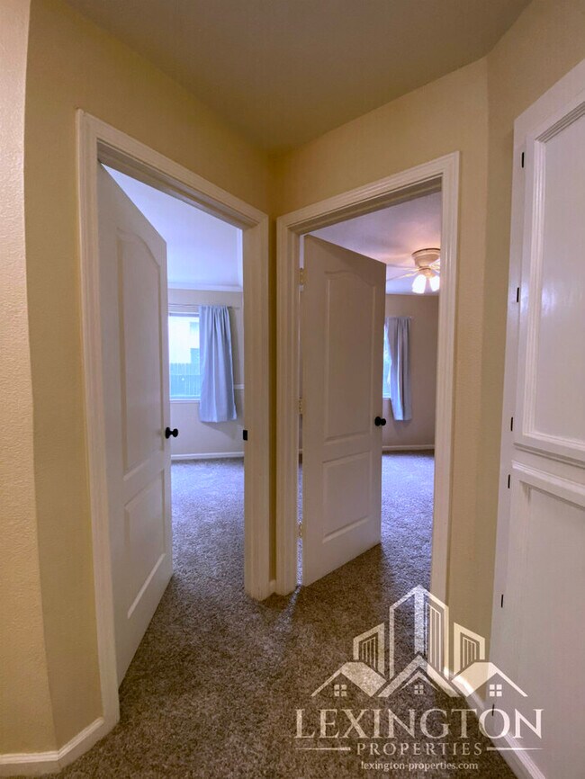 Building Photo - Lovely Updated, 3BD/2BA Home Available in Rocklin, off Stanford Ranch Rd. near Breen Park!