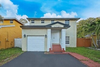 Building Photo - 5789 Woodland Point Dr