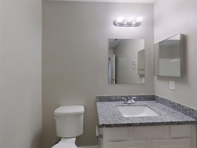 Building Photo - 20811 Mossy Hill Ln