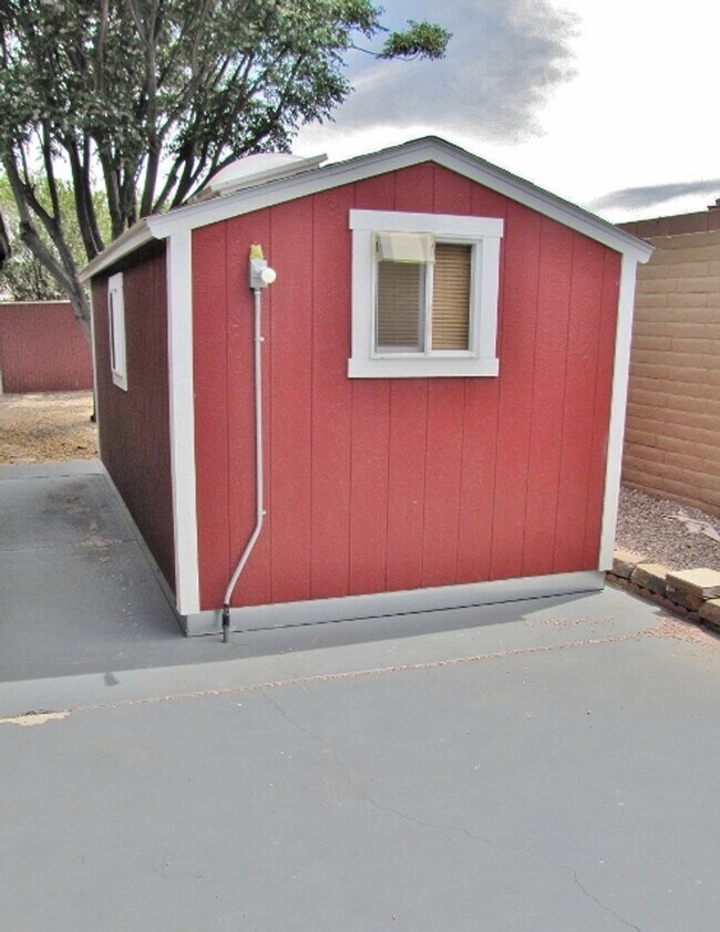 Building Photo - 4BR/2BA/2CG 1416 sq.ft. with storage shed in Sierra Vista, AZ