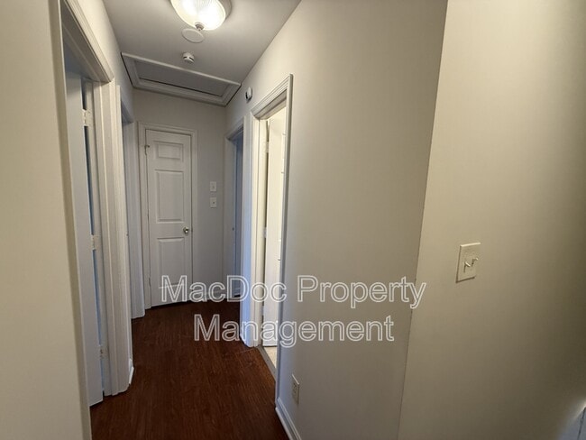 Building Photo - 4345 Normandy Ct