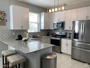 Building Photo - 15790 Portofino Springs Blvd