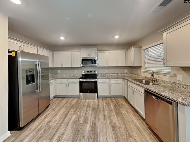 Building Photo - 42 Denali Cir