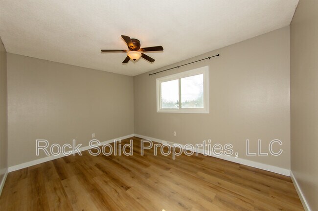 Building Photo - 4405 Ocean Ave