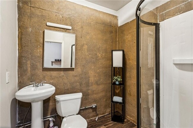 Building Photo - 1856 Perry Blvd NW