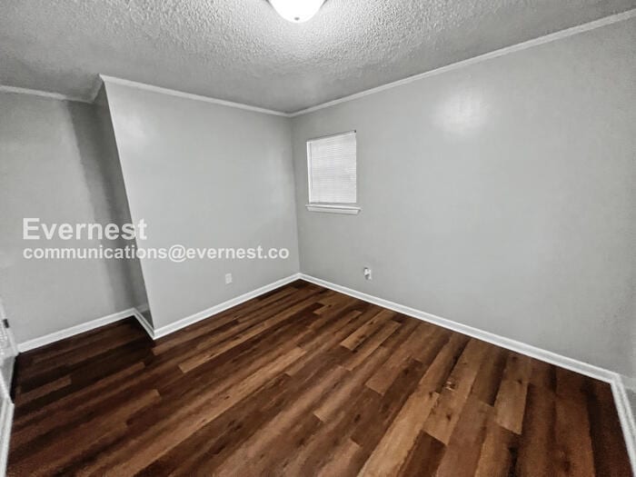 Building Photo - 3032 Summit Ridge Dr