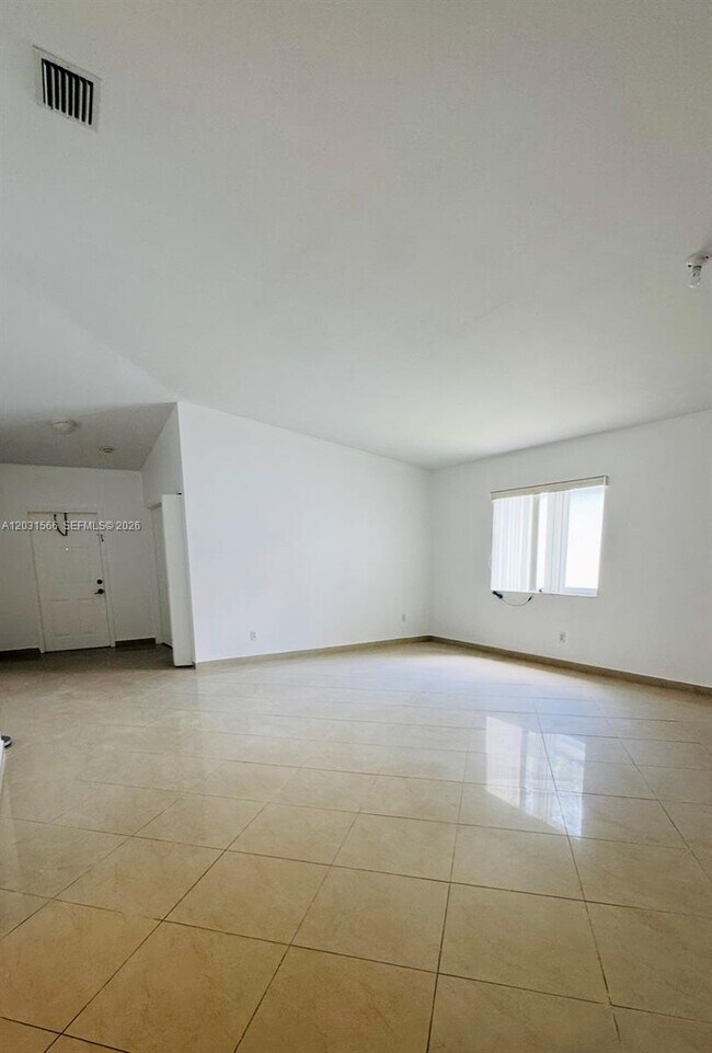 Building Photo - 10420 SW 24th Ct
