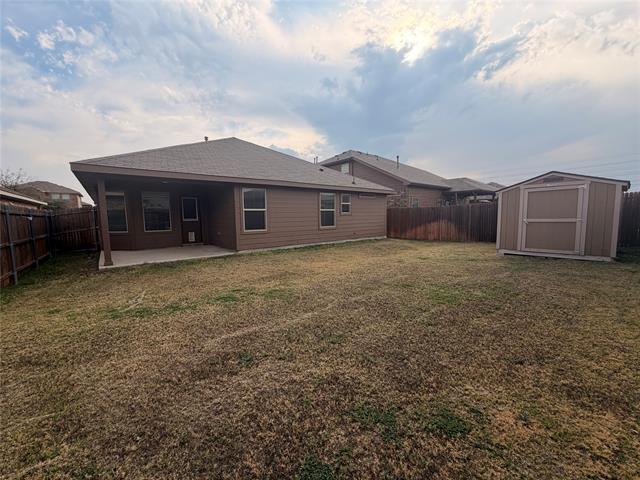 Building Photo - 6320 Sails St