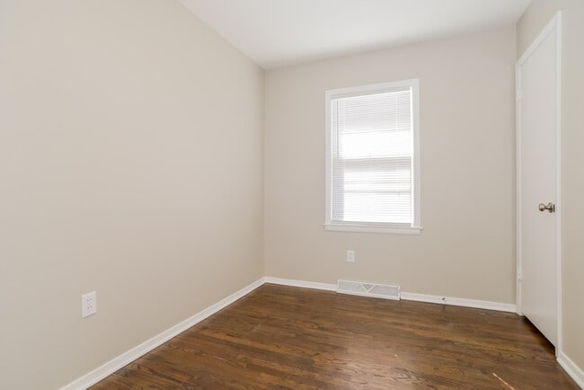 Building Photo - Adorable 3 Bedroom Ranch